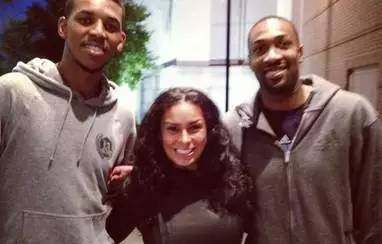 12次夺冠 12次夺冠