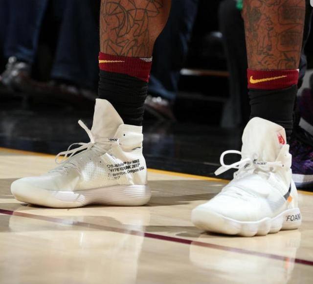 雄鹿外线获 雄鹿外线获